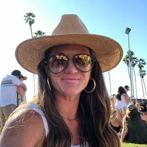 Meet your Posher, Kim